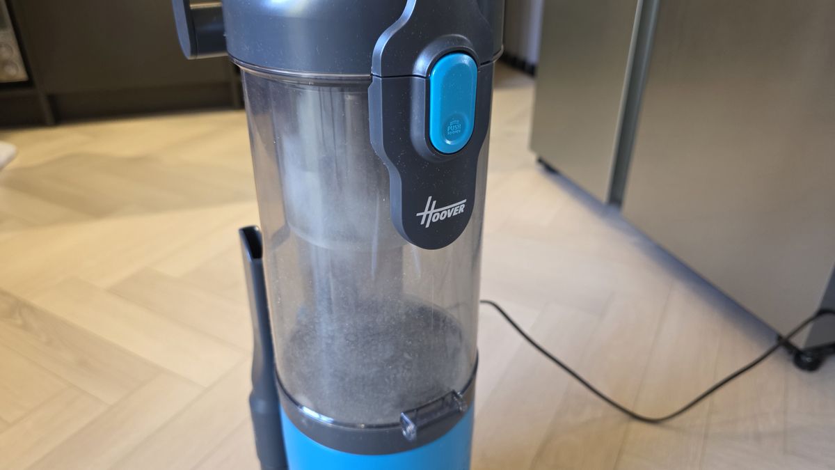 Hoover HL2 TurboStyle vacuum cleaner in reviewer's home