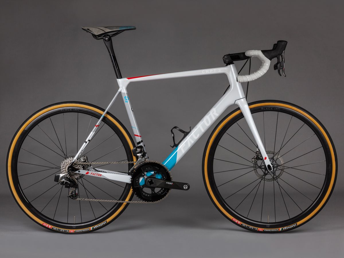 The Factor O2 ONEMORELAP is also available as a disc version frameset