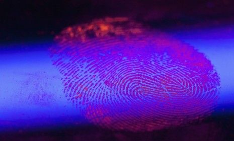 A new fingerprint scanner that uses colored florescent dyes, among other things, can quickly reveal whether a driver is under the influence of drugs.