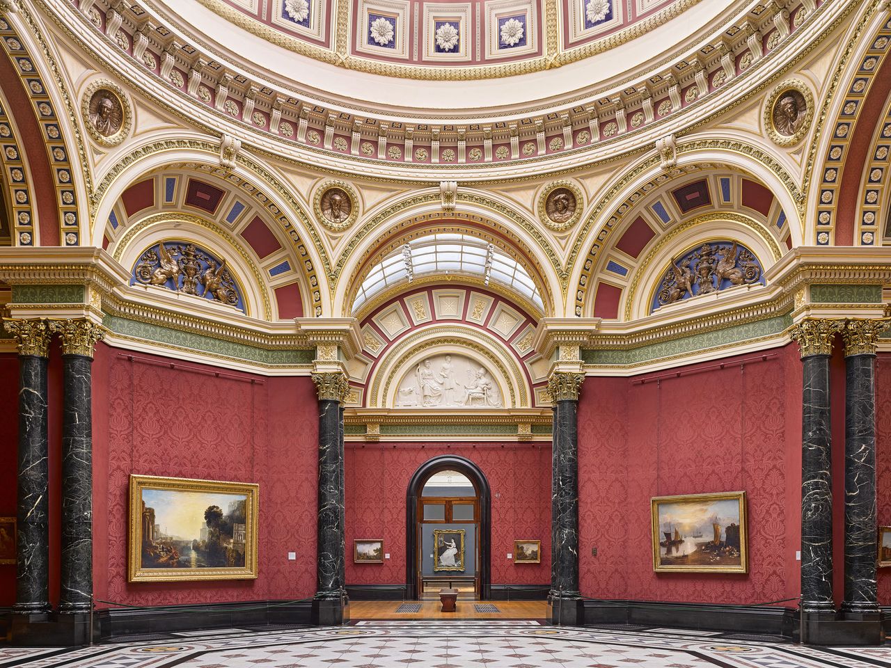 E. M. Barry’s 1870s octagon gallery, The National Gallery, London. ©Will Pryce for Country Life