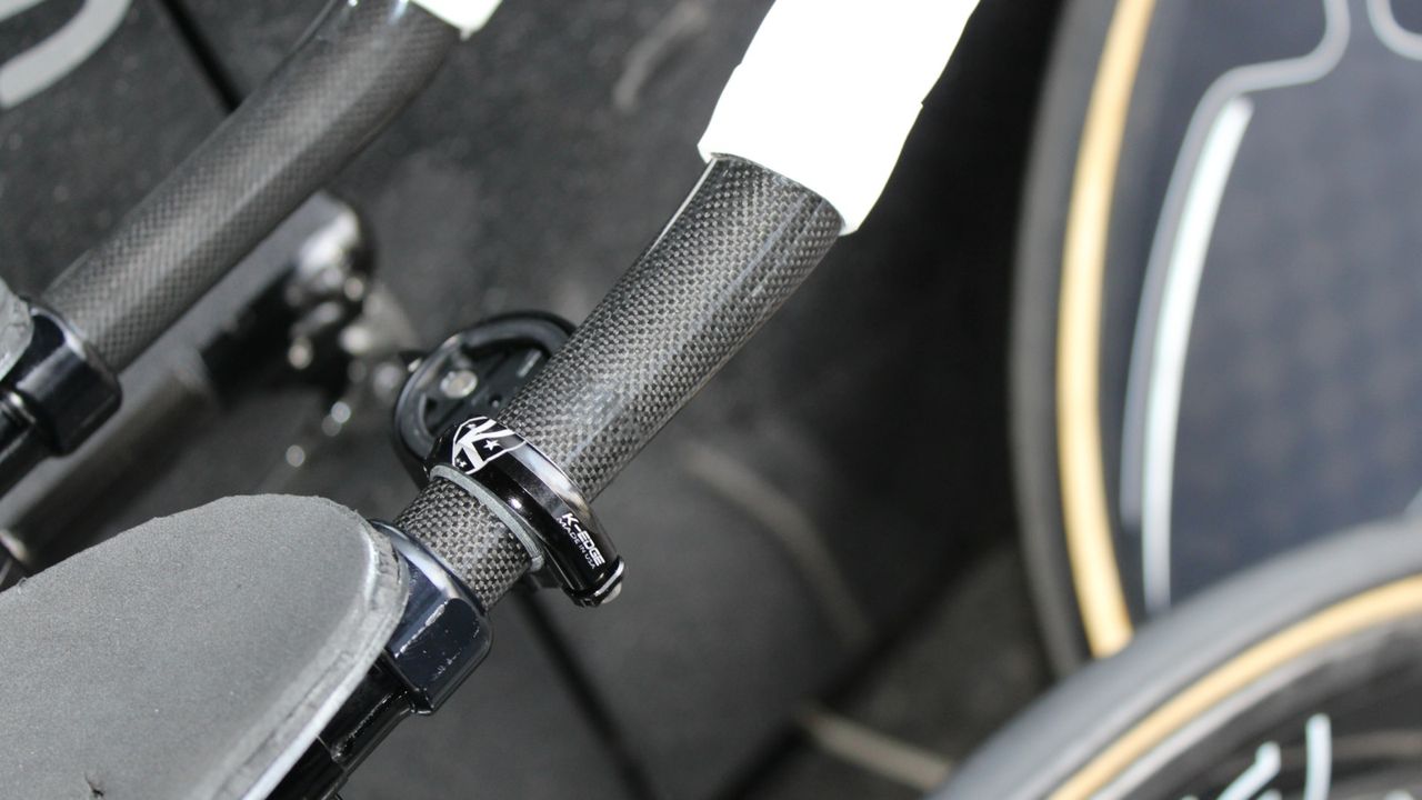 K-Edge provides the computer mount.