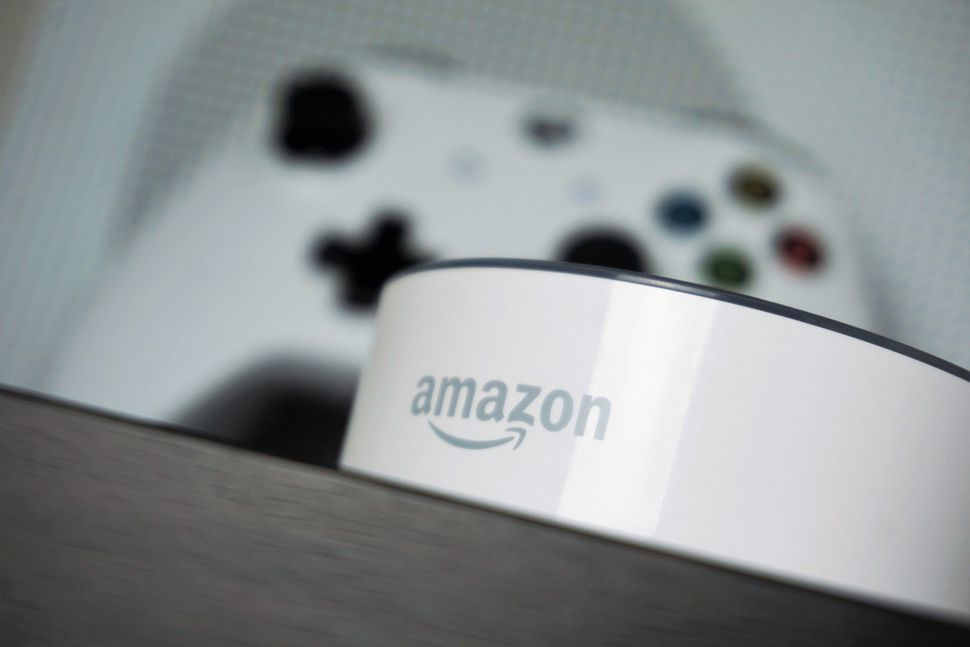 How to enable voice commands on Xbox One for as cheap as possible
