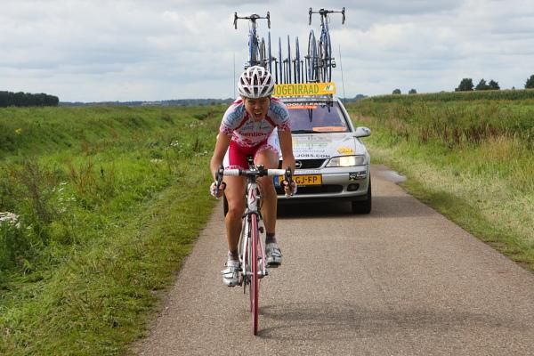 A solo break by Irene Van Den Broek (Leontien.nl) was brave, but short-lived with no break succeeding and the race edning in a bunch sprint.
