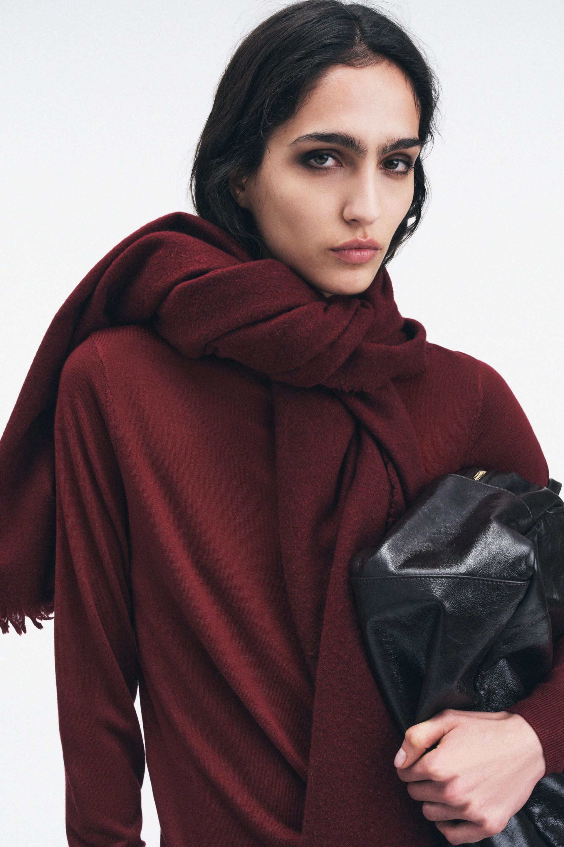 Plain Wool Scarf