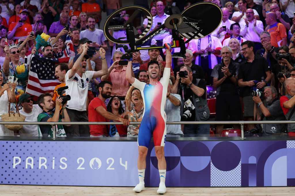 PARIS FRANCE AUGUST 08 Gold medalist Benjamin Thomas of Team France celebrates after the Mens Omnium Points Race 44 on day thirteen of the Olympic Games Paris 2024 at SaintQuentinenYvelines Velodrome on August 08 2024 in Paris France Photo by Alex BroadwayGetty Images