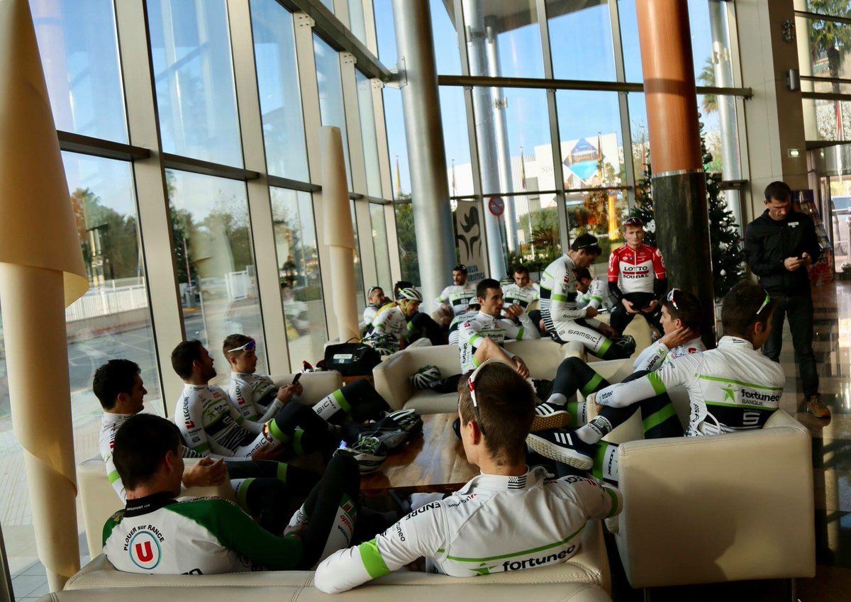 The Arkea-Samsic team in the hotel in Calpe