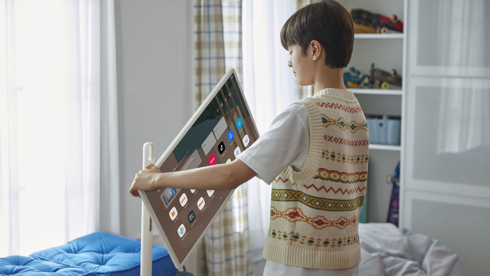 LG Unveils Portable TV StanbyME 2 at CES 2025