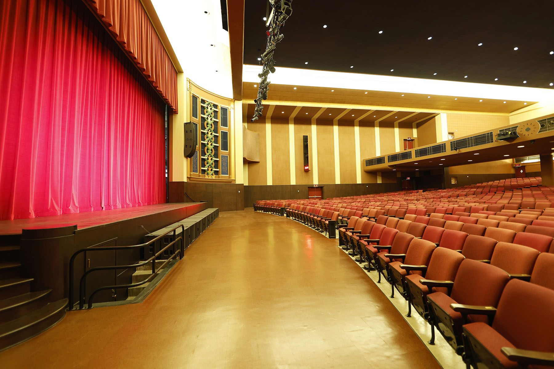 Sexson Auditorium recently installed an L-Acoustics L Series system.