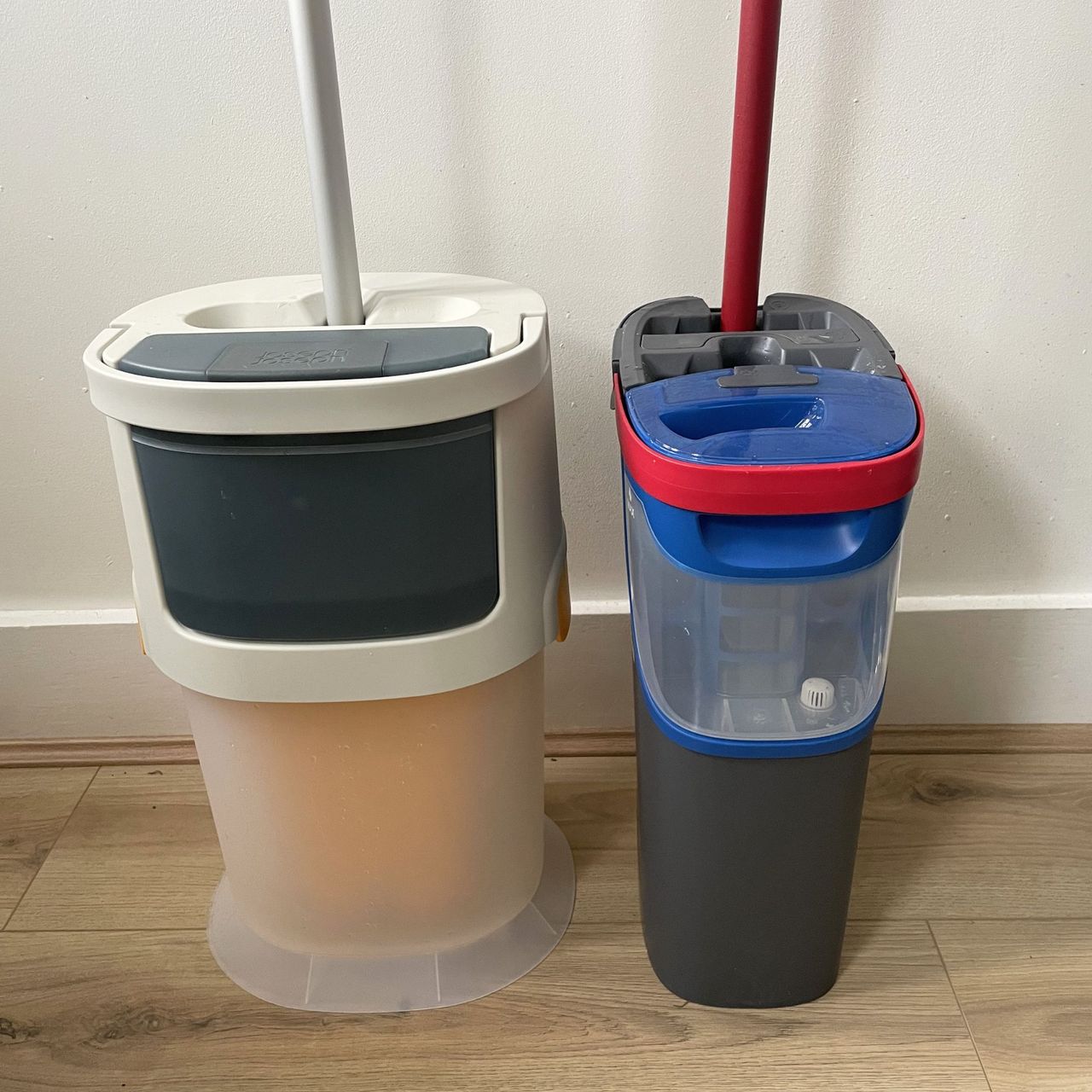 Joseph Joseph UltraClean mop sitting next to the Vileda H2Pro mop