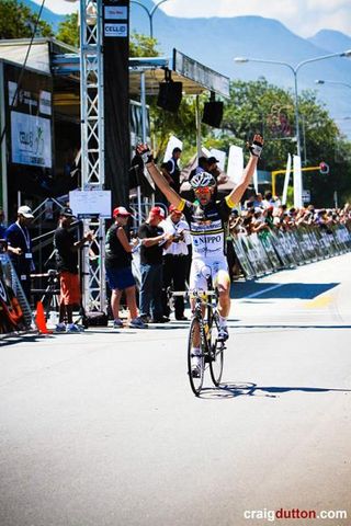 Stage 4 - Torosantucci solos to victory in George