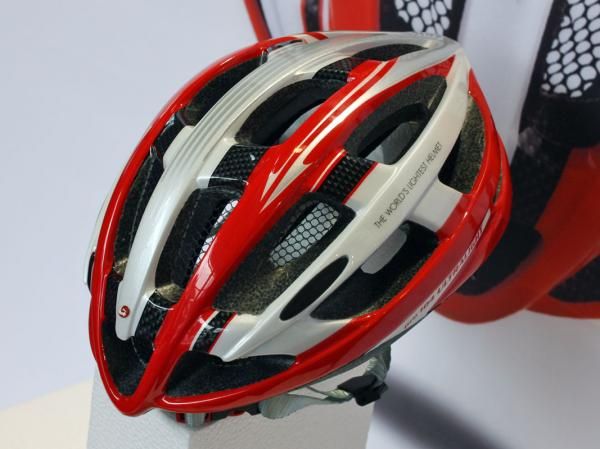 Limar returns to the pro road peloton this year with its new sponsorship of Footon-Servetto-Fuji, who will wear the Pro 104 Ultralight on road stages.