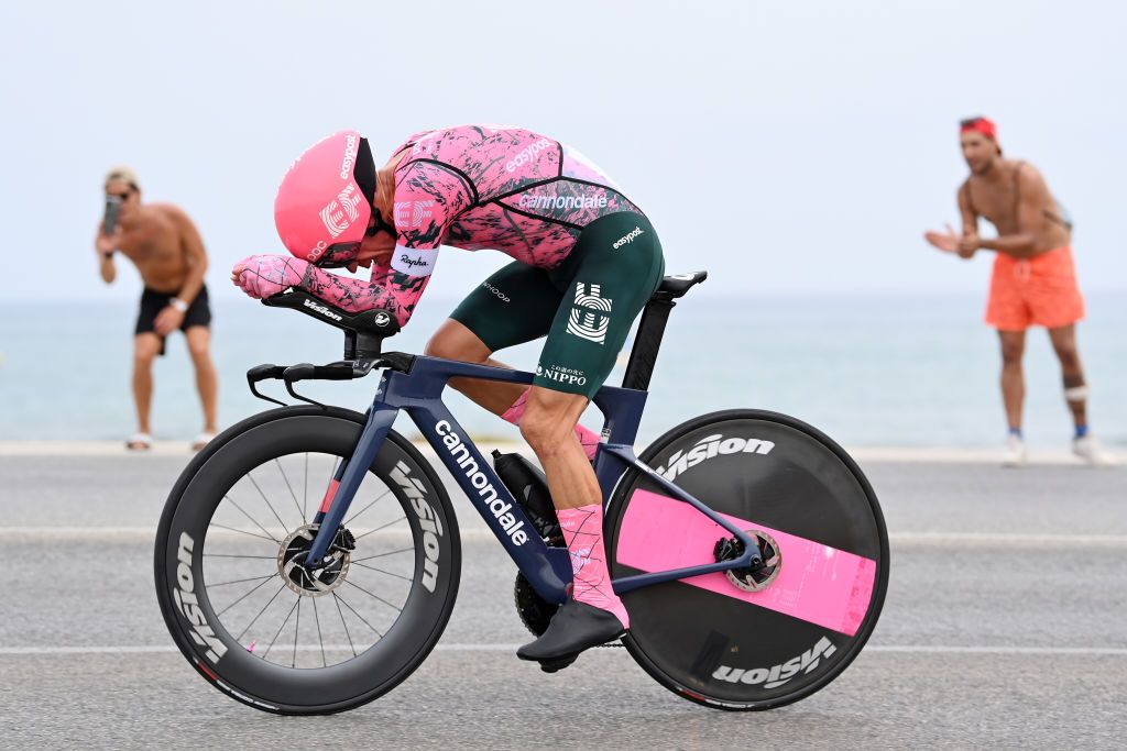 ALICANTE SPAIN AUGUST 30 Rigoberto Uran Uran of Colombia and Team EF Education Easypost sprints during the 77th Tour of Spain 2022 Stage 10 a 309km individual time trial stage from Elche to Alicante LaVuelta22 WorldTour on August 30 2022 in Alicante Spain Photo by Justin SetterfieldGetty Images
