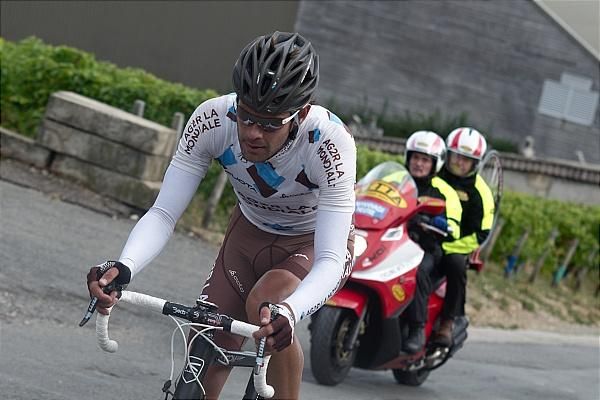 Gregor Gazvoda (AG2R La Mondiale) lost contact with the break with about 65km remaining.