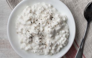 A bowl of cottage cheese