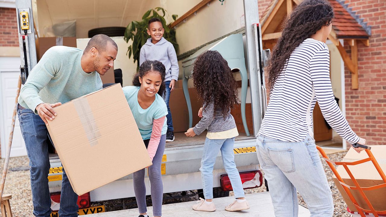 A family moving in to a new house