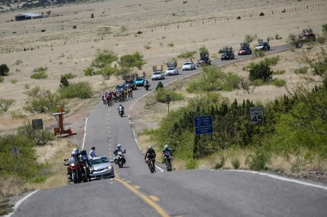 The men about to catch the breakaway