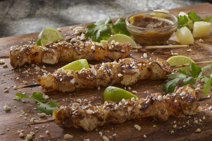 chicken kebabs with lemongrass and lime