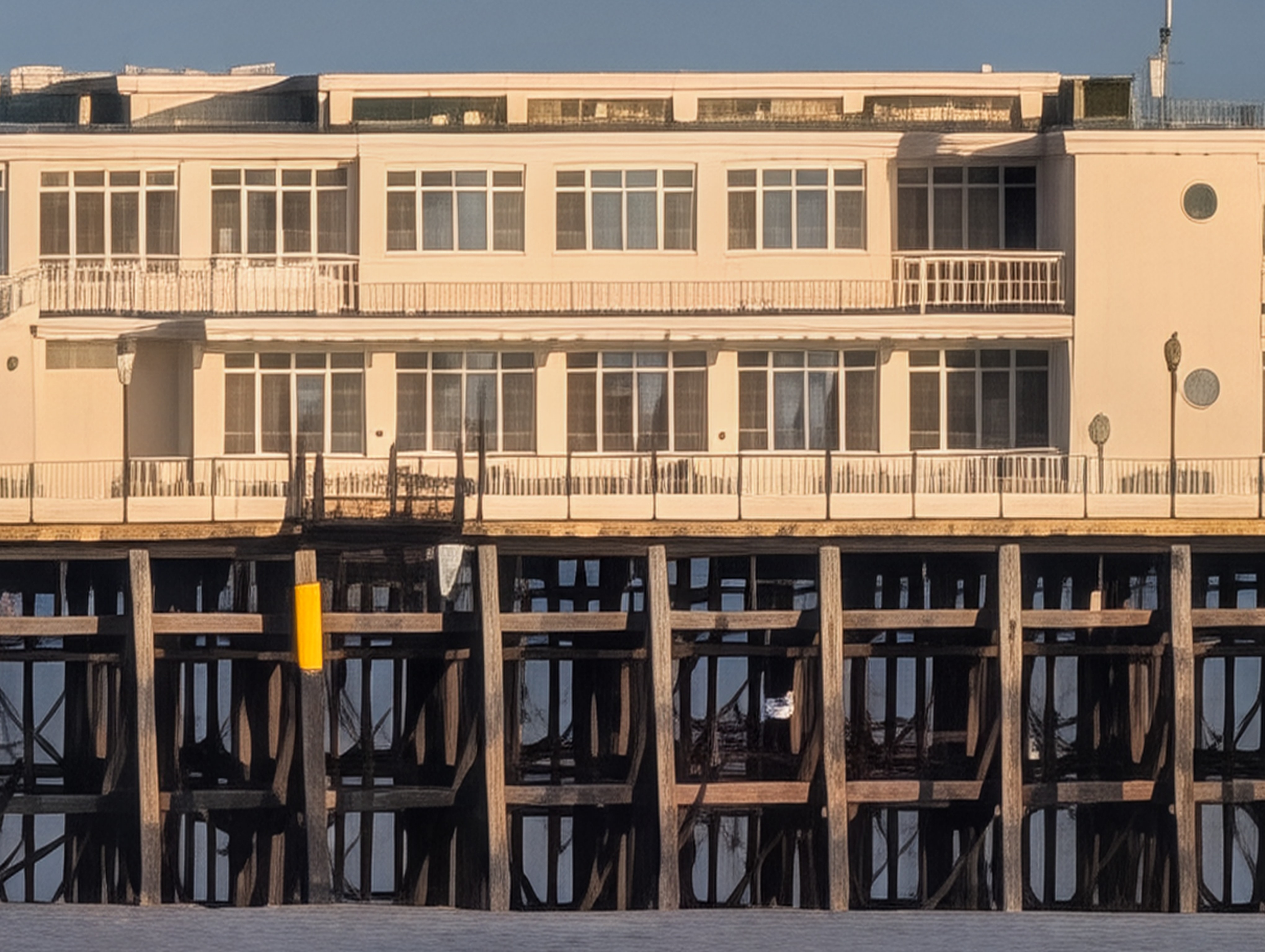 Google Pixel 10 Pro camera sample 100x zoom Pro Res Zoom on