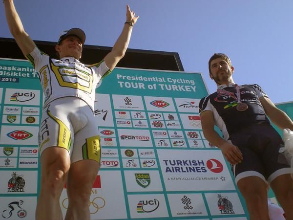 Andr&eacute; Greipel (HTC - Columbia) and Claudio Cucinotta (De Rosa - Stac Plastic) finished first and third in stage 2 of the Tour of Turkey.
