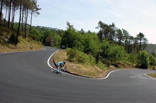 Riders faced many tricky turns along the Ligurian coast.