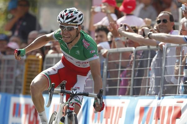 Giovanni Visconti felt Ulissi pushed him into the barriers.