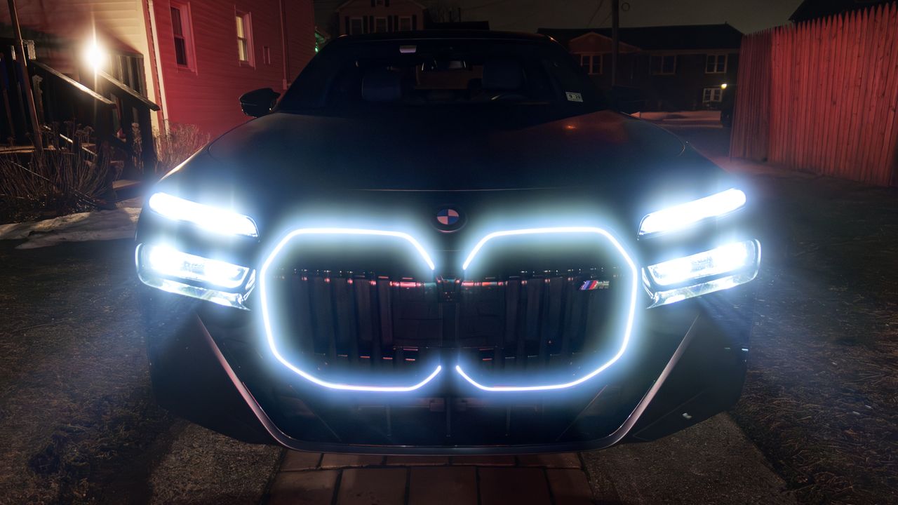 2026 BMW i7 M70 review.