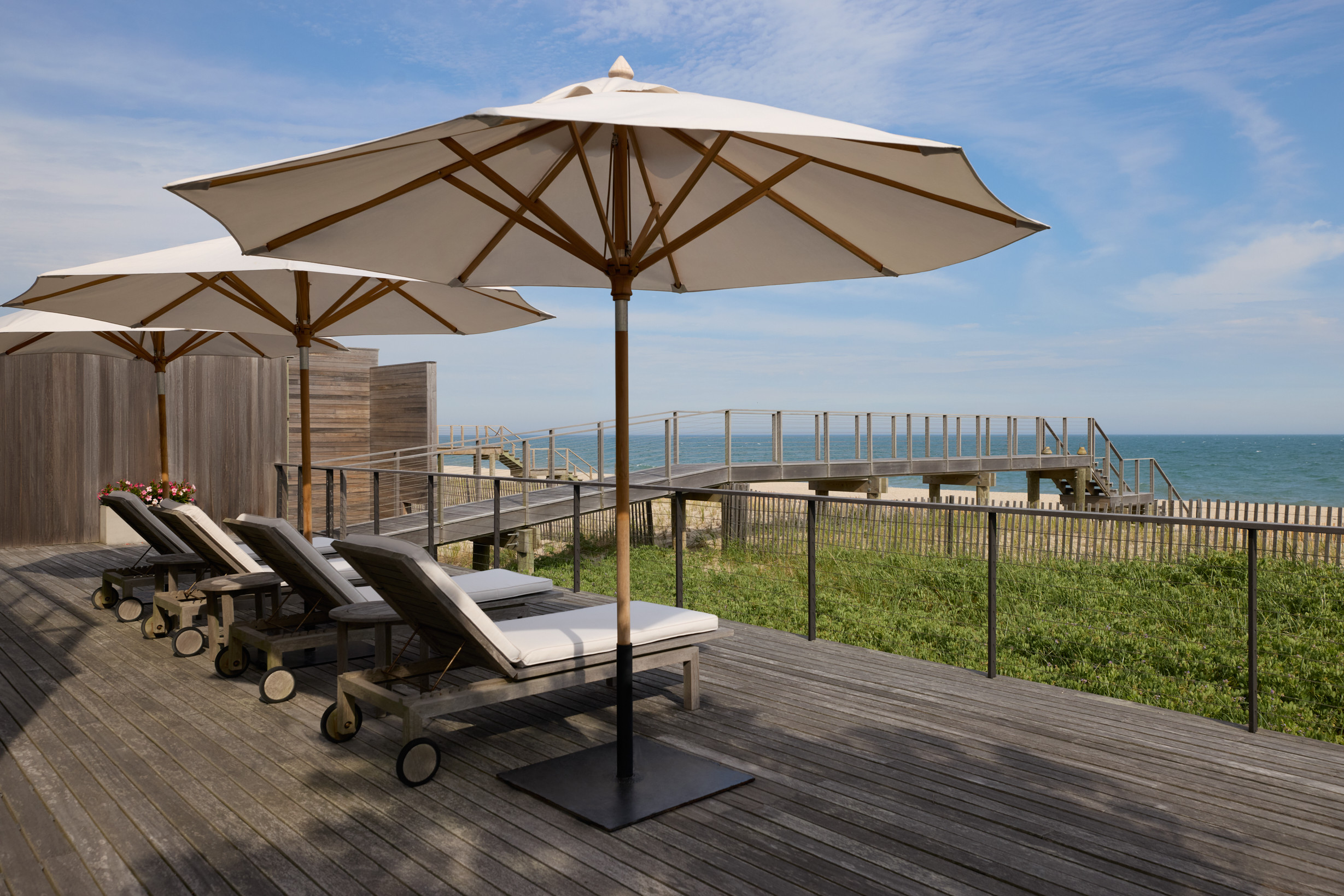 The house has direct access to the beach