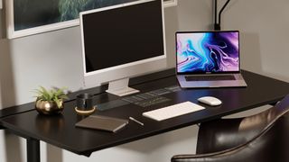  Lumina Desk