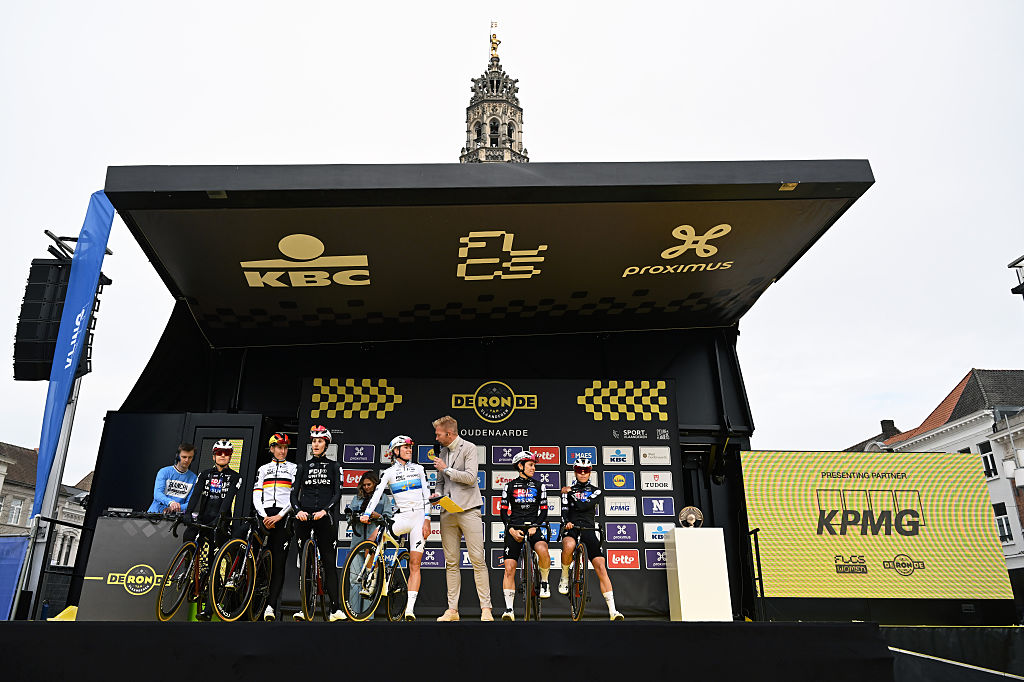 OUDENAARDE, BELGIUM - APRIL 05: Demi Vollering of Netherlands, Elise Chabbey of Switzerland, Celia Gery of France, Vittoria Guazzini of Italy, Franziska Koch of Germany, Amber Kraak of Netherlands and Team FDJ United - SUEZ prior to the 23rd Tour of Flanders 2026 - Ronde van Vlaandere - Women's Elite a 164.1km one day race from Oudenaarde to Oudenaarde / #UCIWWT / on April 05, 2026 in Oudenaarde, Belgium. (Photo by Luc Claessen/Getty Images)