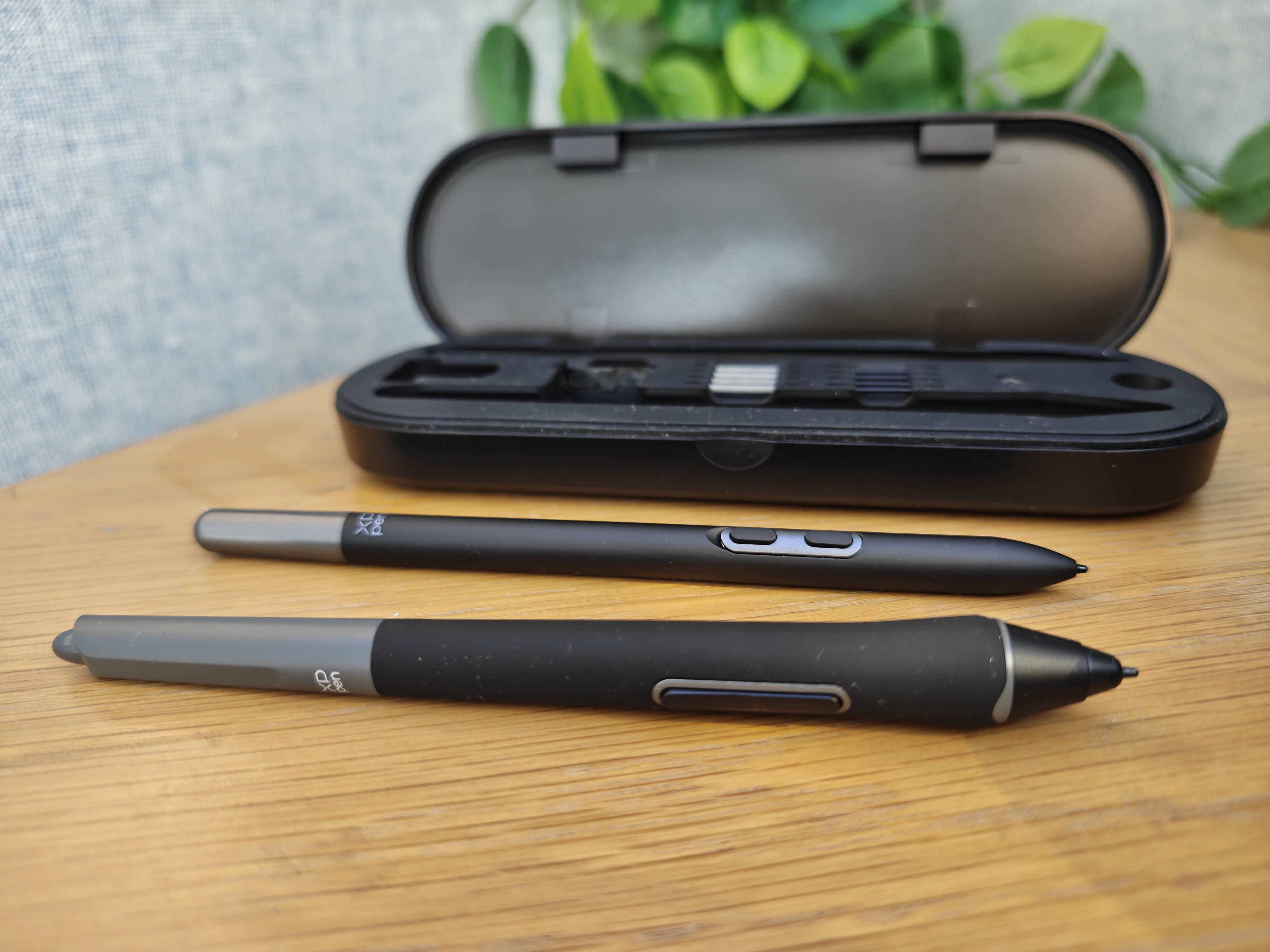 XPPen Artist Pro 27 Gen 3 review; photos of a large drawing tablet