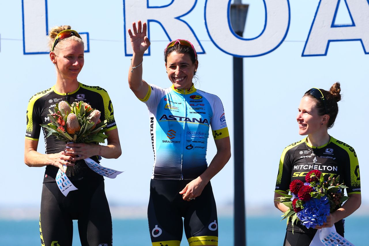 The podium (L-R) Lucy Kennedy, Arlenis Sierra and Amanda Spratt