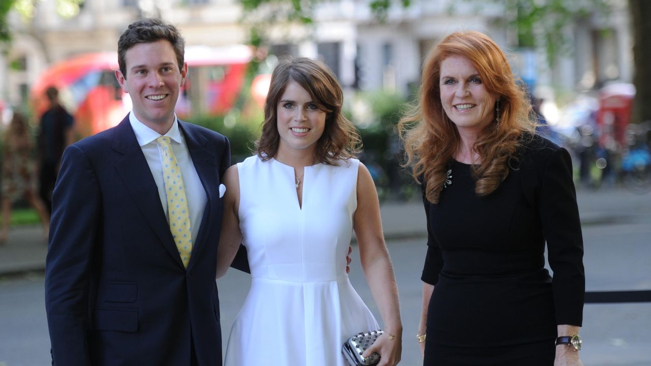 Princess Eugenie of York,Duchess of York,Sarah Ferguson Art Antiques Fair at Kensington Gardens