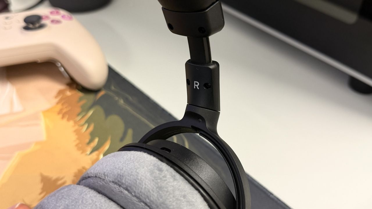 Beyerdynamic DT 270 Pro headphones