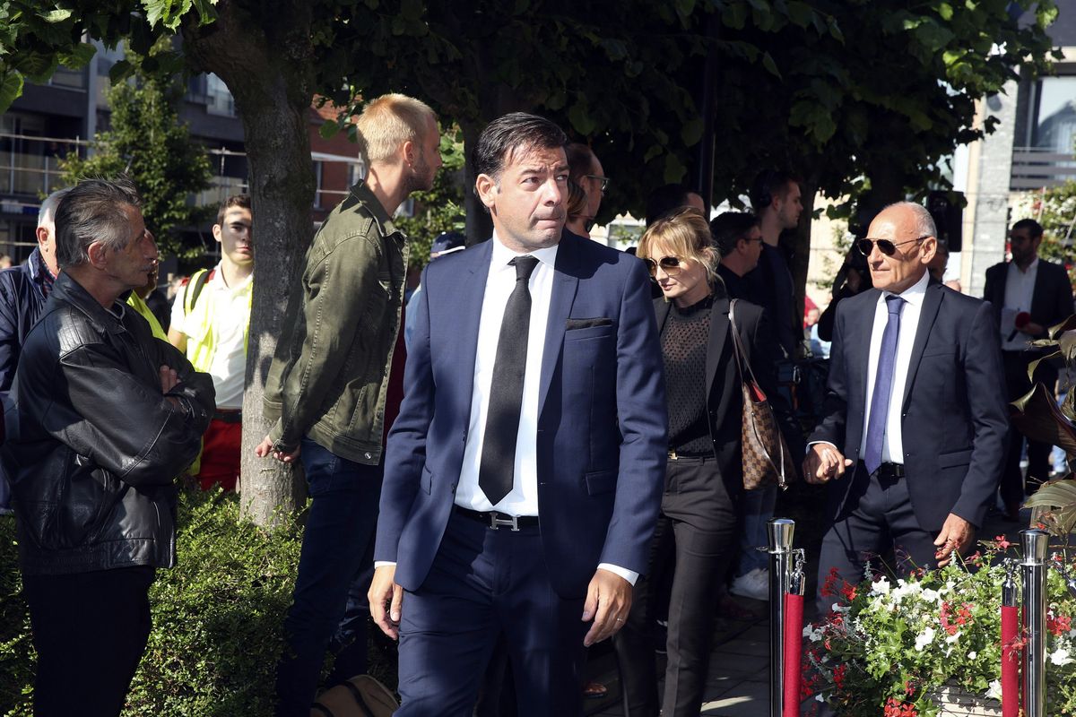 Lotto Soudal general manager John Lelangue was among the mourners