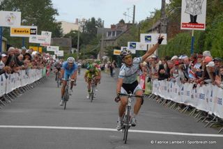 Guillaume Boivin (Spidertech) wins the sprint by a second
