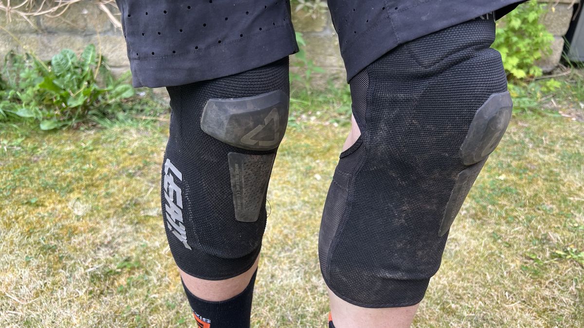 Leatt Knee Guard AirFlex Hybrid Pro review knee pads with extra