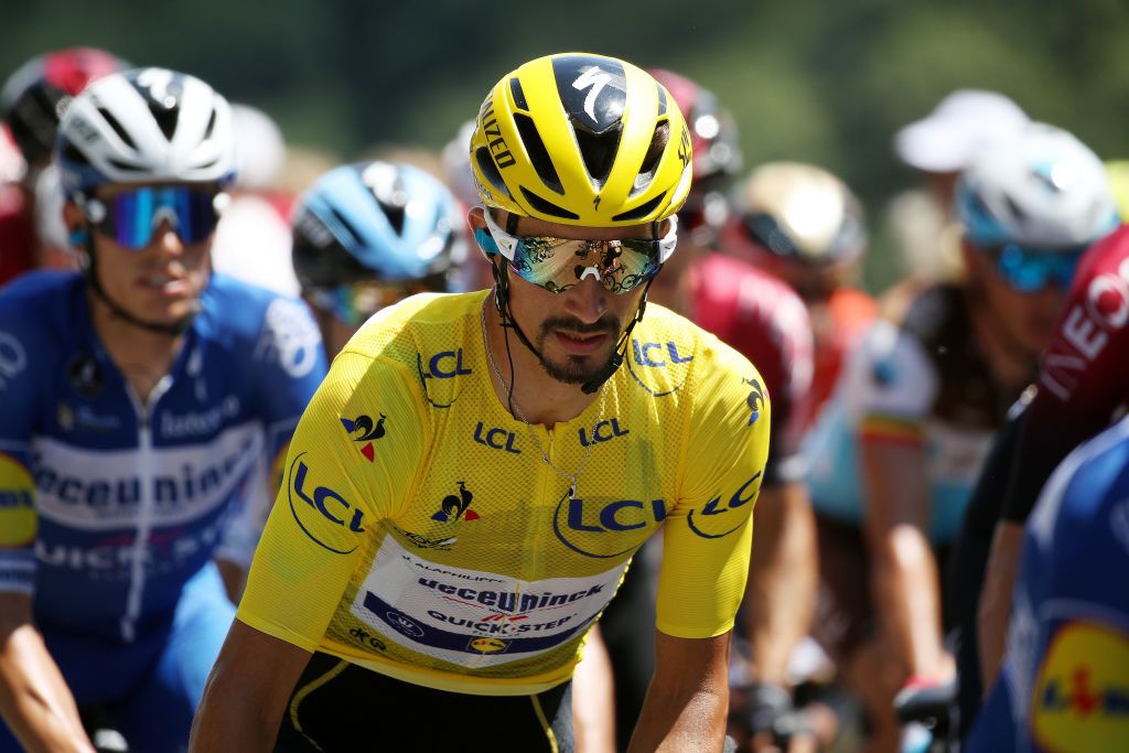 Alaphilippe (Deceuninck-Quickstep) in the yellow jersey