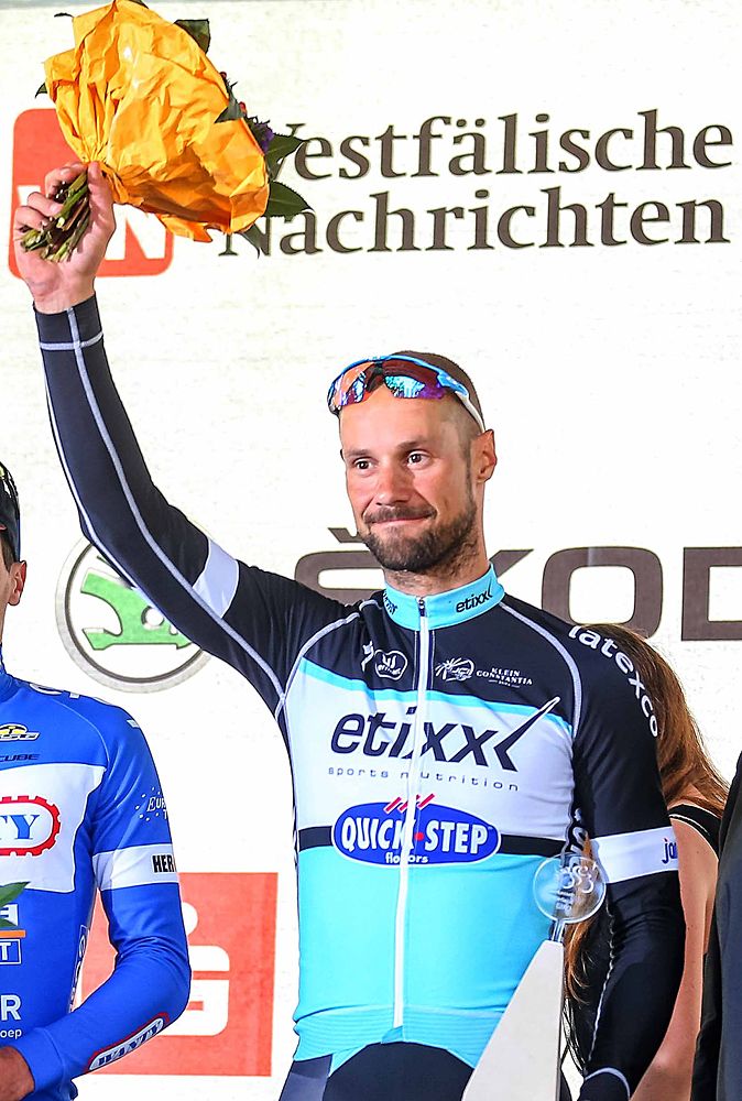Tom Boonen (Etixx-QuickStep) waves to the crowd from the podium