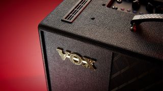 Vox VT20 on red background