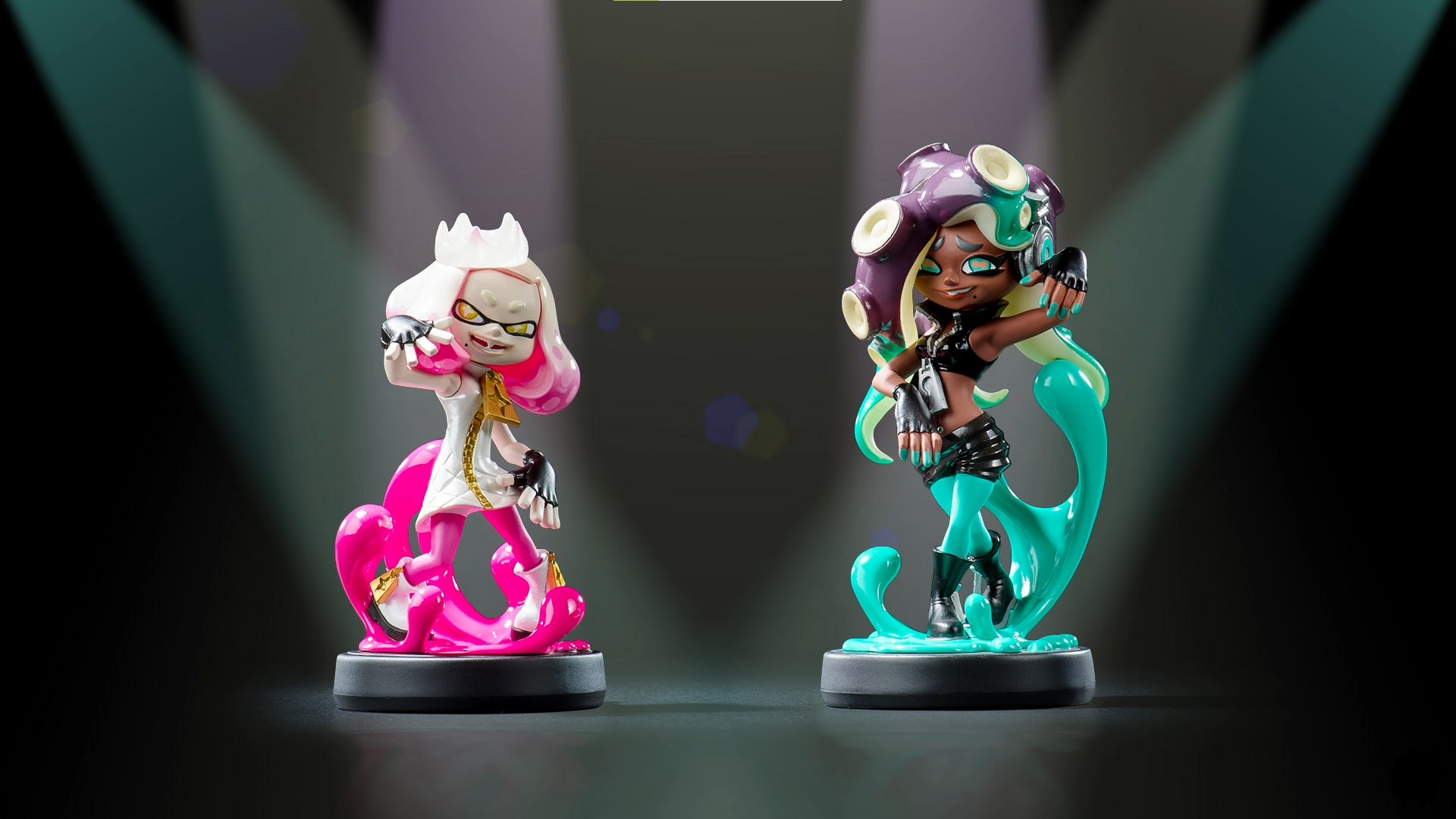 Pearl and Marina Splatoon 2 amiibo figures