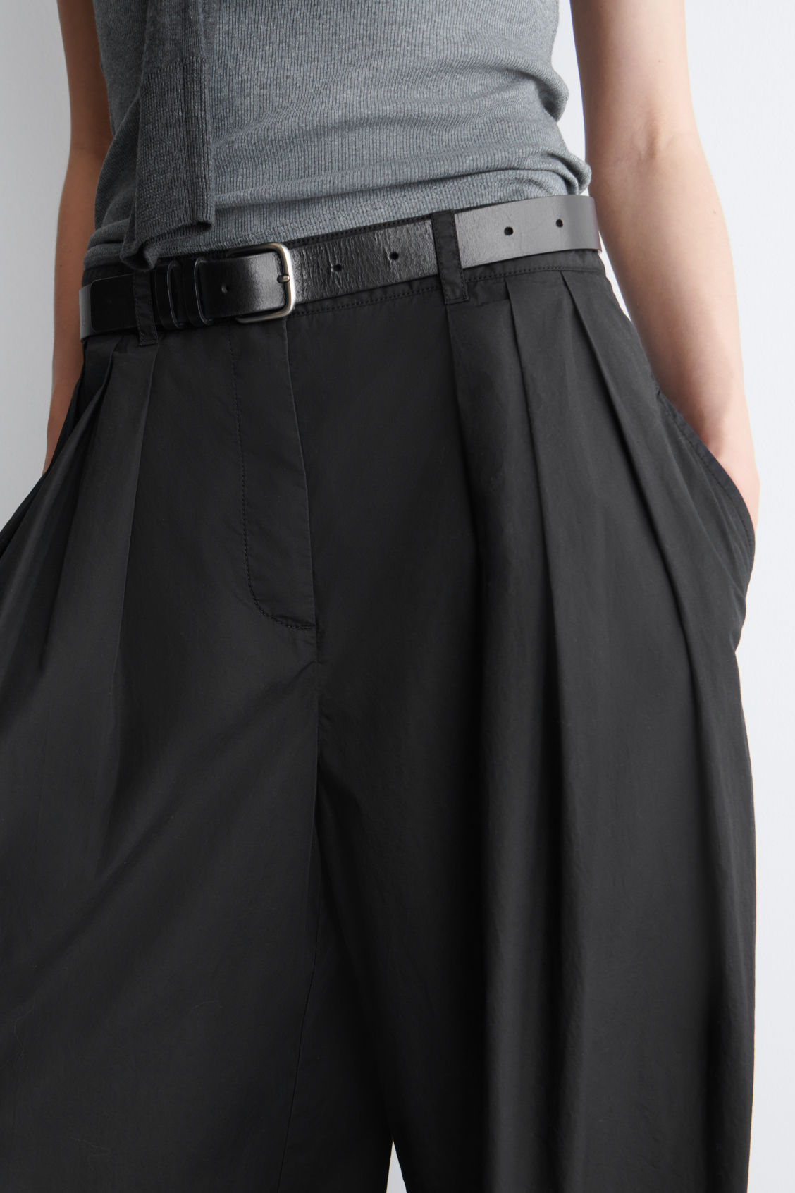 Pleated Cotton Wide-Leg Pants