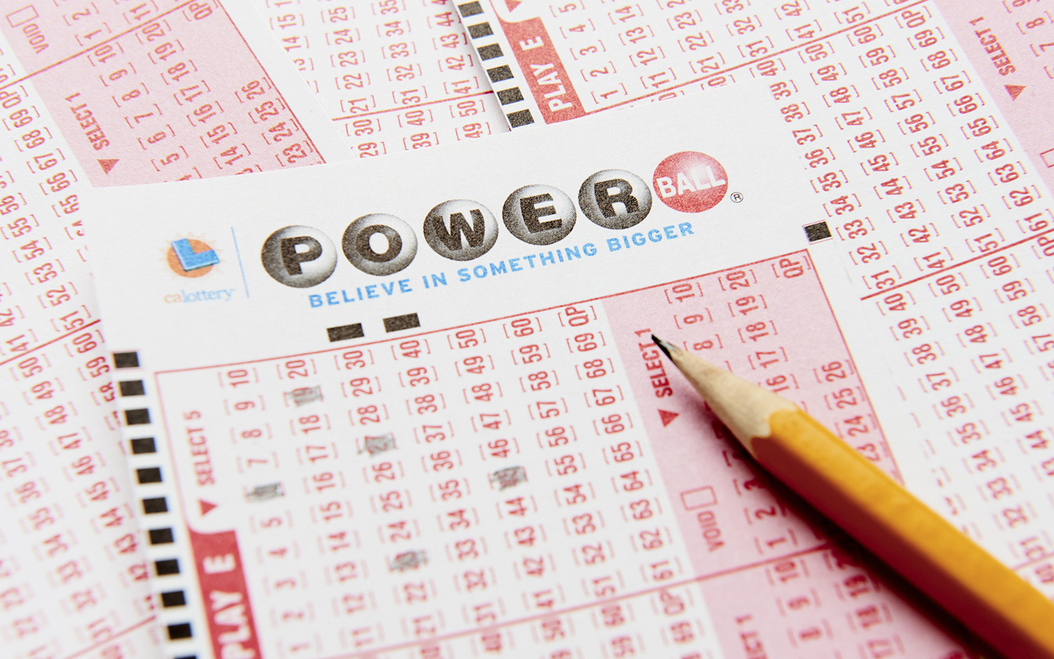 Powerball jackpot is $1.6 billion. If you win, here's the tax bill