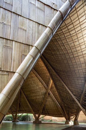 The Arc at Green School's bamboo roof by Ibuku in Bali | Wallpaper