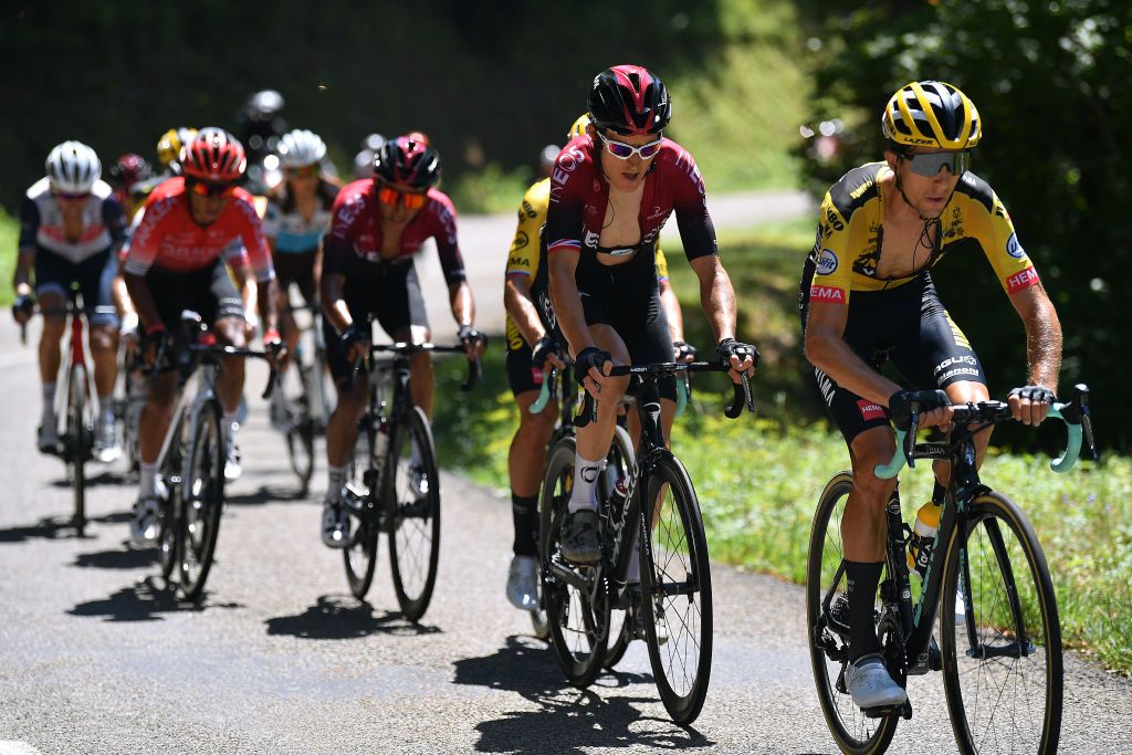 SAINTVULBAS FRANCE AUGUST 08 George Bennett of New Zealand and Team Jumbo Visma Geraint Thomas of The United Kingdom and Team INEOS Primoz Roglic of Slovenia and Team Jumbo Visma Egan Arley Bernal Gomez of Colombia and Team INEOS Nairo Quintana Rojas of Colombia and Team Arka Samsic Breakaway during the 32nd Tour de LAin 2020 Stage 2 a 141km stage from Lagnieu to Llex MontsJura 896m tourdelain TOURDELAIN TDA on August 08 2020 in SaintVulbas France Photo by Justin SetterfieldGetty Images