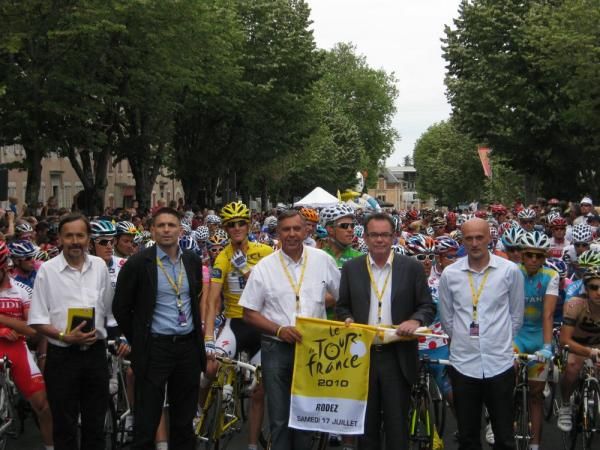 Samedi 17 Juillet, so the Tour must be in Rodez
