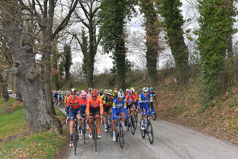 The Tirreno-Adriatico peloton in action during stage 6
