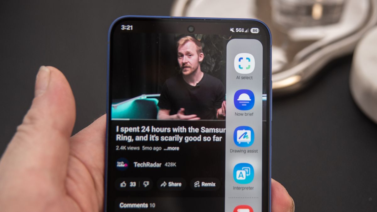 Samsung Galaxy S25 Plus with AI Assist toolbar showing on right side