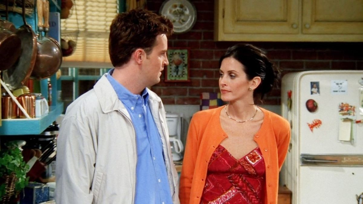 A Timeline Of Monica And Chandler's Relationship On Friends | Cinemablend