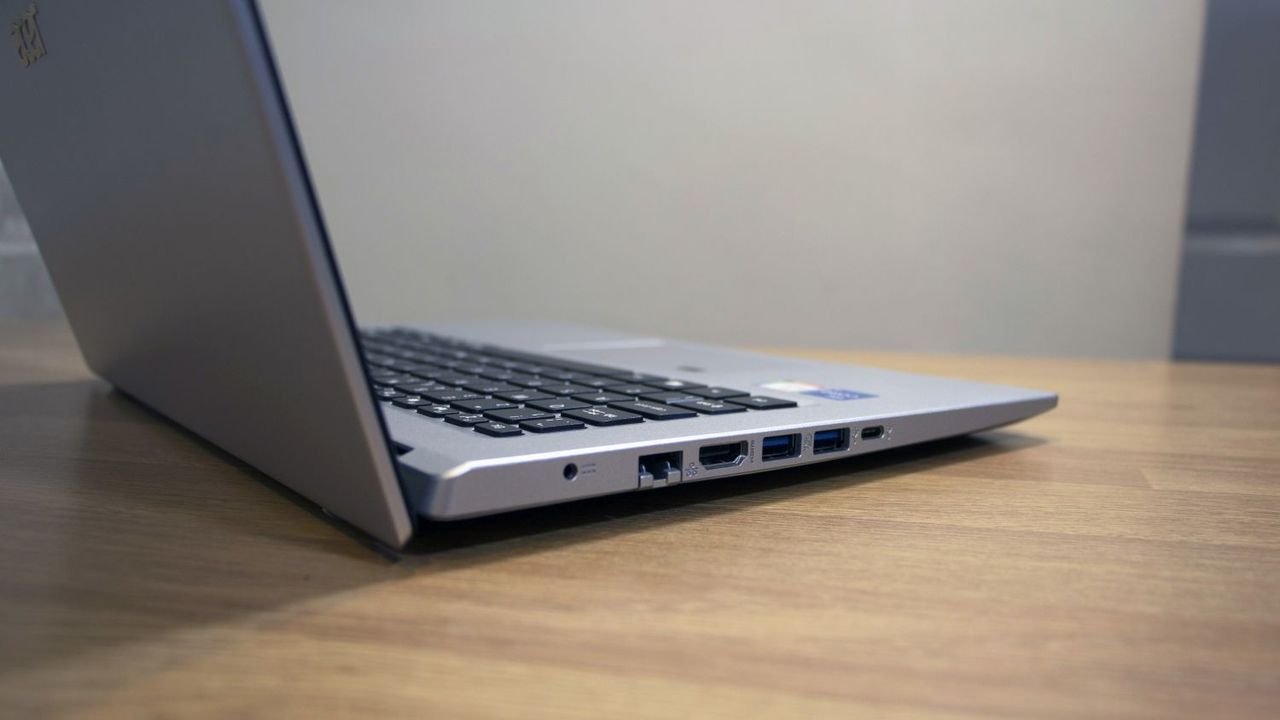 A closeup of the Acer Aspire 5 A514-54's left-hand ports