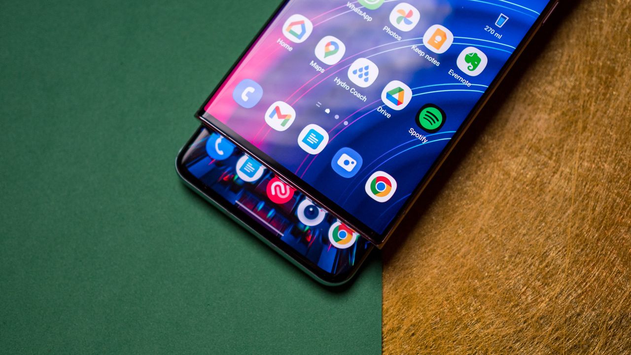 OnePlus 10 Pro vs. Samsung Galaxy S22 Ultra